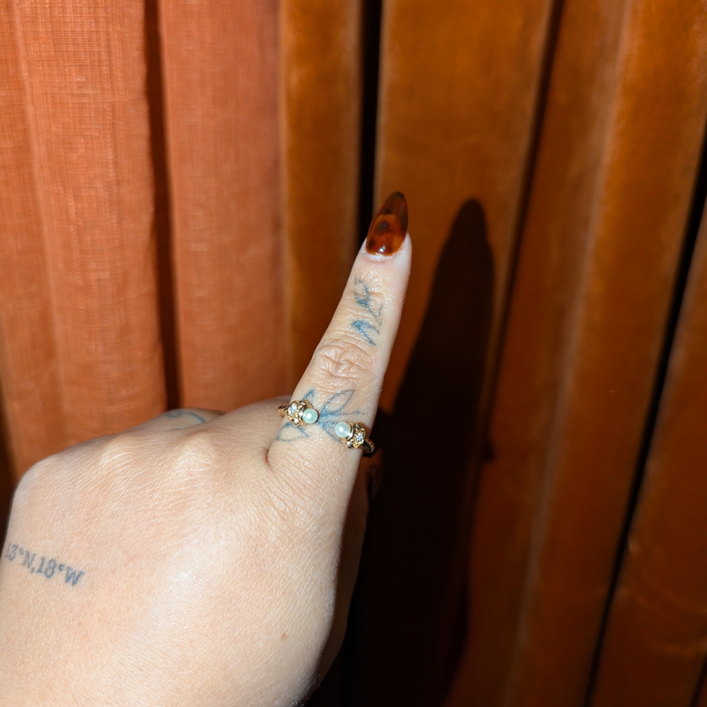 David Yurman Gold Renaissance Ring - Picture 2 of 2
